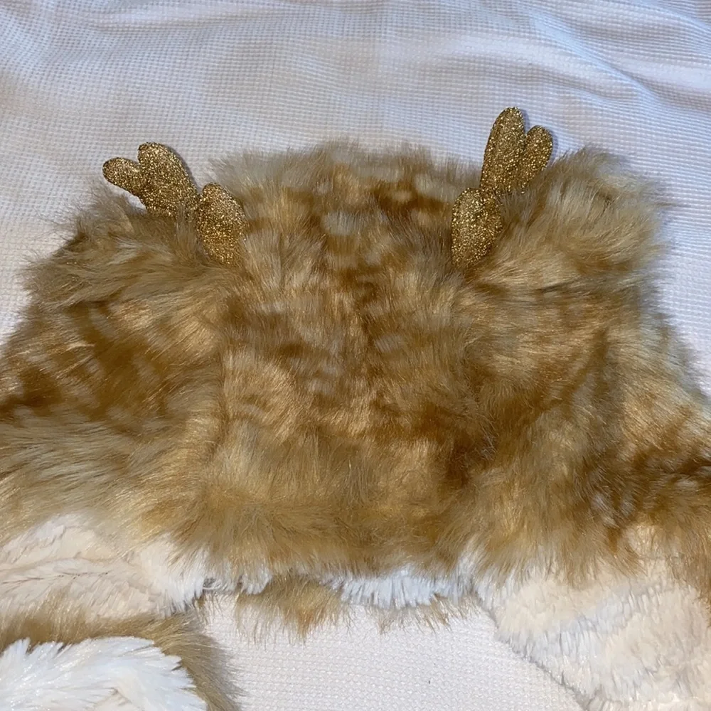 Claire’s Reindeer Faux Fur Beanie Scarf with hand Pockets